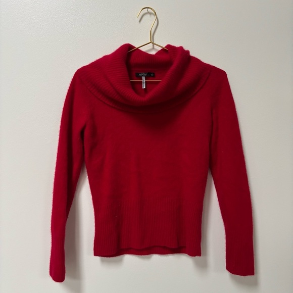 Red Cashmere Sweater Turtleneck / Mockneck vtg - Picture 2 of 5